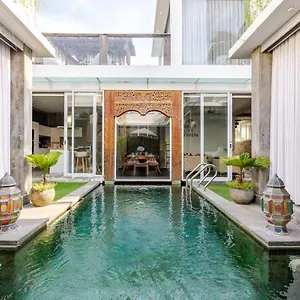 Salty Villa